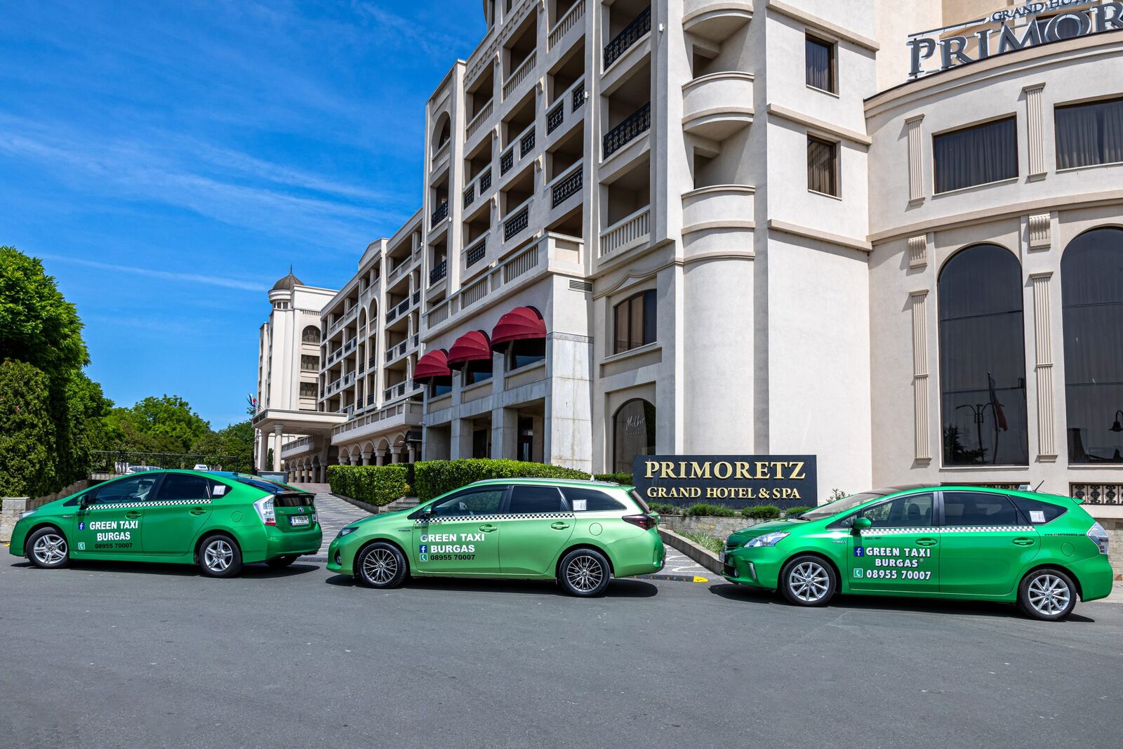 Зелен автомобил Green Taxi Burgas в Бургас 1